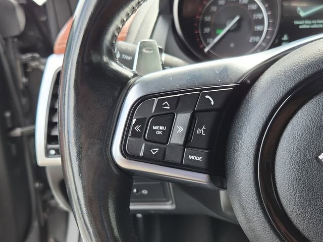 2019 Jaguar F-TYPE SVR