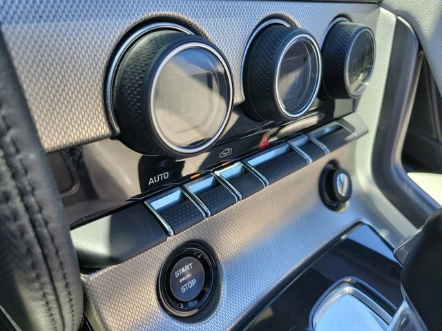 2016 Jaguar F-TYPE BASE