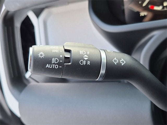 2025 Land Rover Defender S