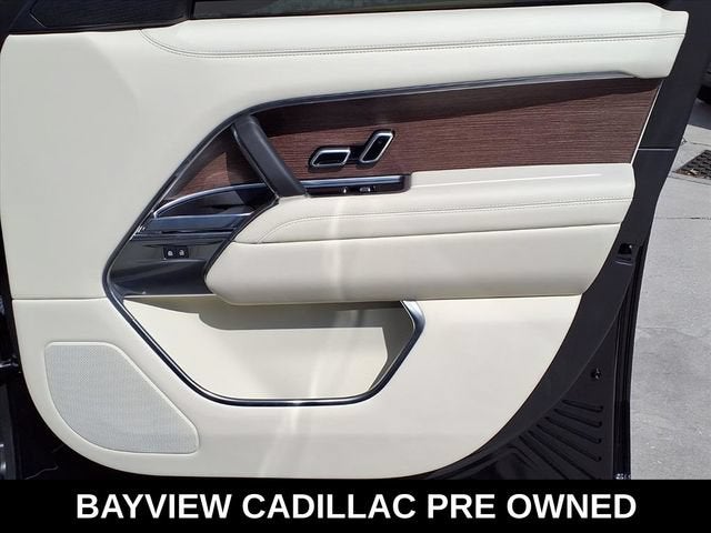 2025 Land Rover Range Rover SE
