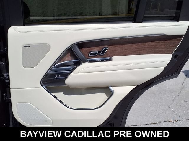 2025 Land Rover Range Rover SE
