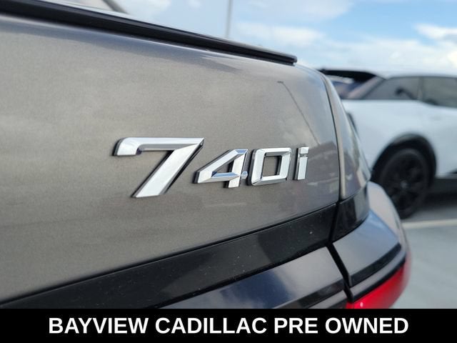 2023 BMW 7 Series 740i