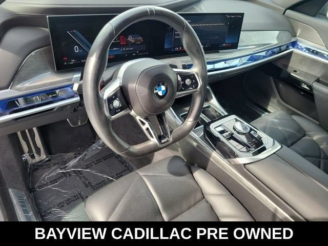 2023 BMW 7 Series 740i