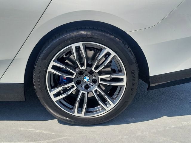2024 BMW 5 Series 530i