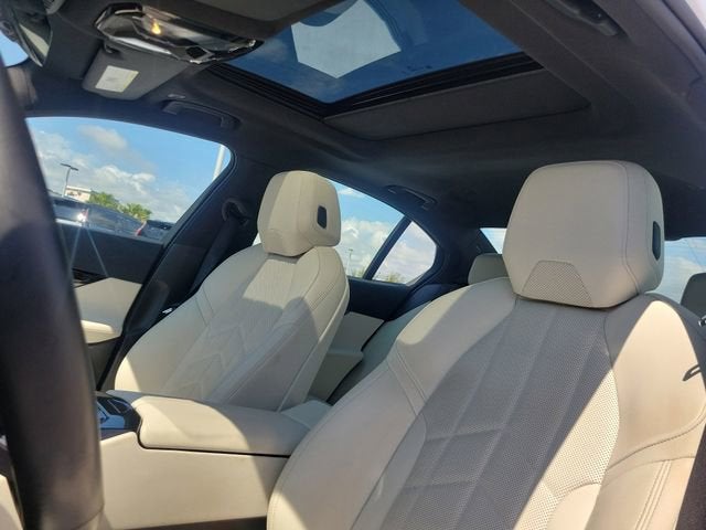 2024 BMW 5 Series 530i