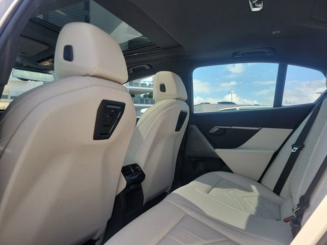 2024 BMW 5 Series 530i