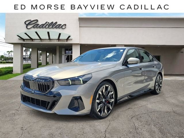 2025 BMW 5 Series 530i