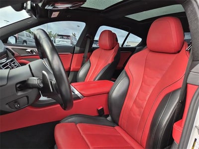 2022 BMW 8 Series M850i