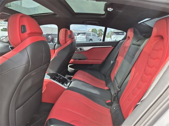 2022 BMW 8 Series M850i