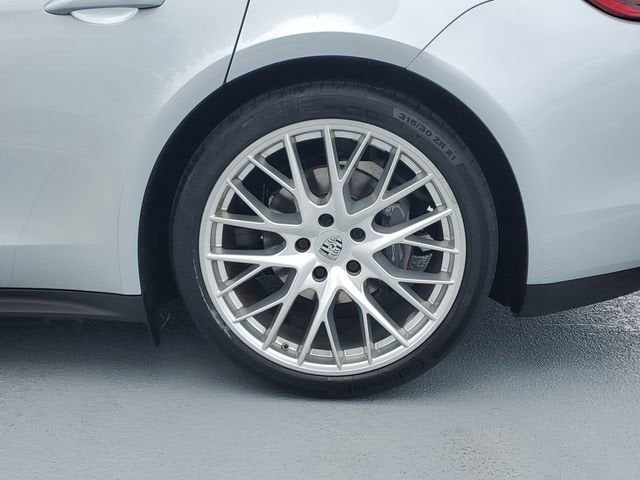 2018 Porsche Panamera 4
