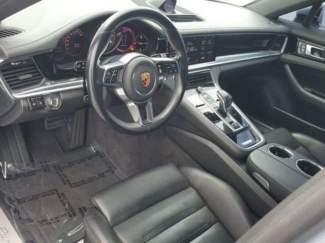 2018 Porsche Panamera 4