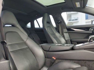 2018 Porsche Panamera 4