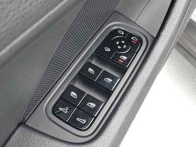 2018 Porsche Panamera 4
