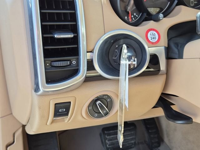 2016 Porsche Cayenne NA