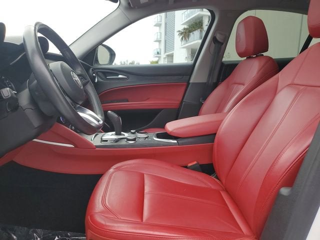 2021 Alfa Romeo Stelvio BASE