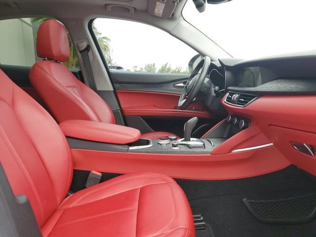 2021 Alfa Romeo Stelvio BASE
