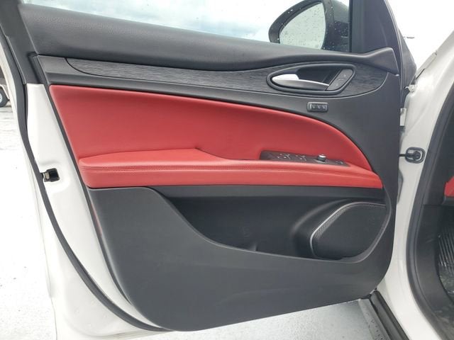 2021 Alfa Romeo Stelvio BASE