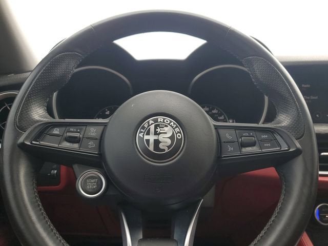 2021 Alfa Romeo Stelvio BASE
