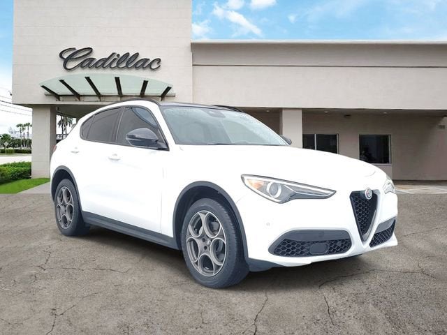 2021 Alfa Romeo Stelvio BASE