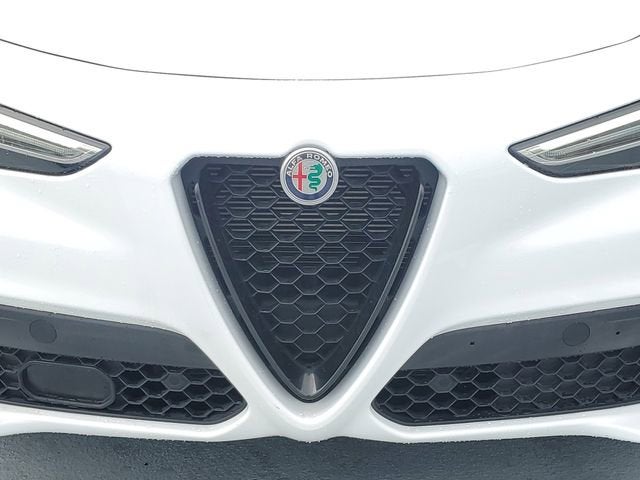 2021 Alfa Romeo Stelvio BASE