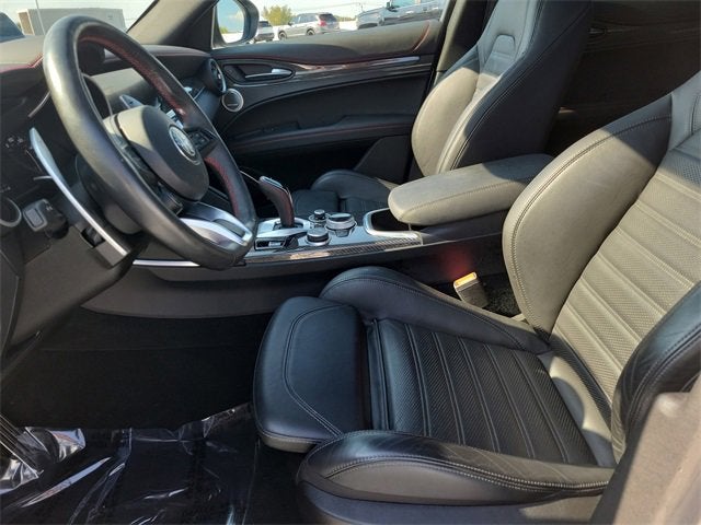 2023 Alfa Romeo Stelvio Estrema