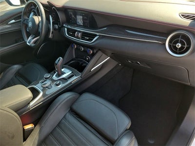 2023 Alfa Romeo Stelvio Estrema