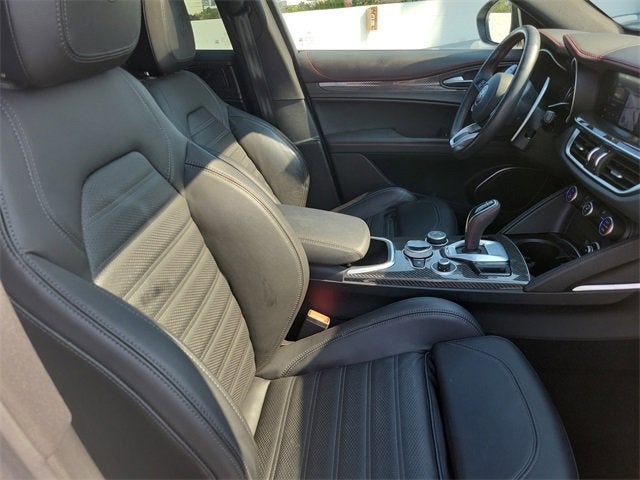 2023 Alfa Romeo Stelvio Estrema