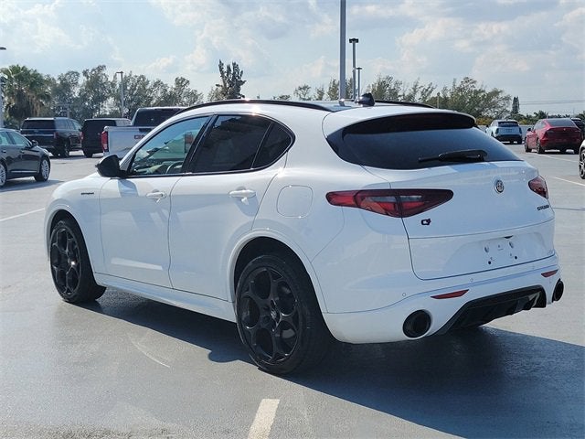 2023 Alfa Romeo Stelvio Estrema