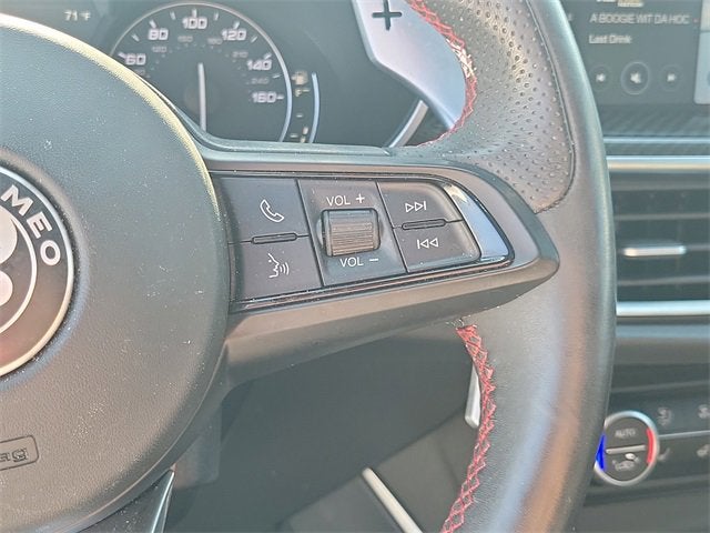 2023 Alfa Romeo Stelvio Estrema