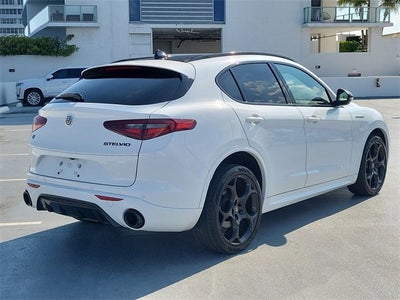 2023 Alfa Romeo Stelvio Estrema