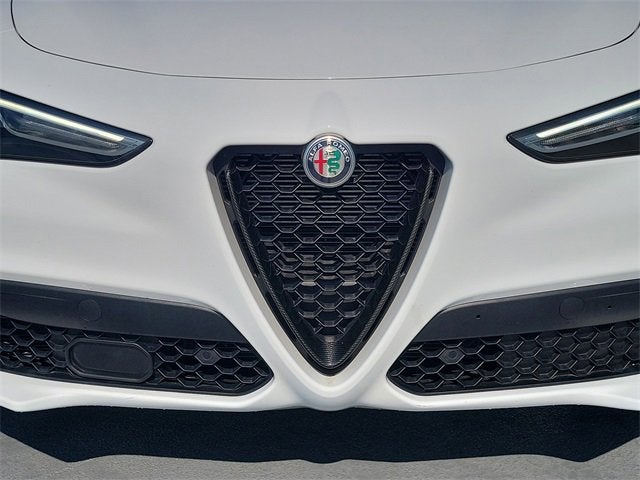 2023 Alfa Romeo Stelvio Estrema